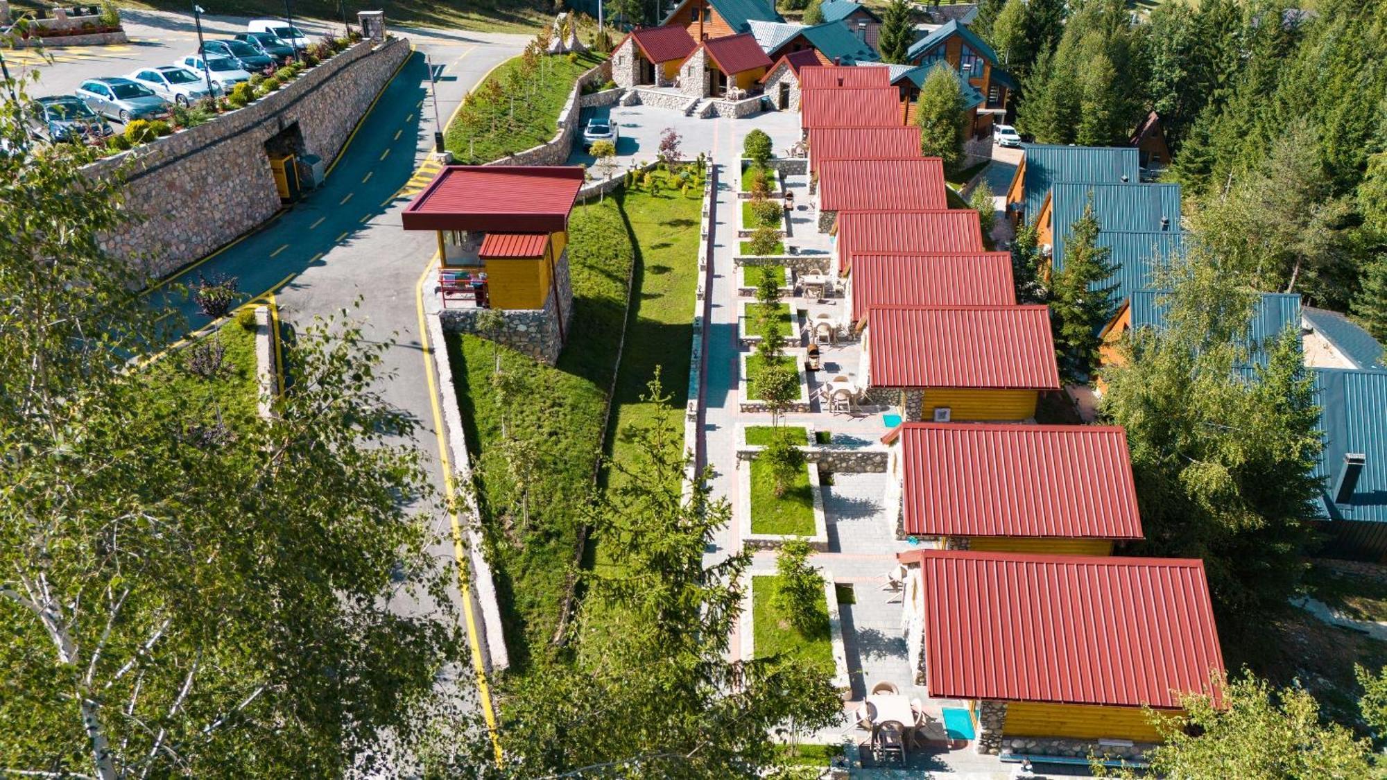 Malesia Eko Resort Peje Exterior photo